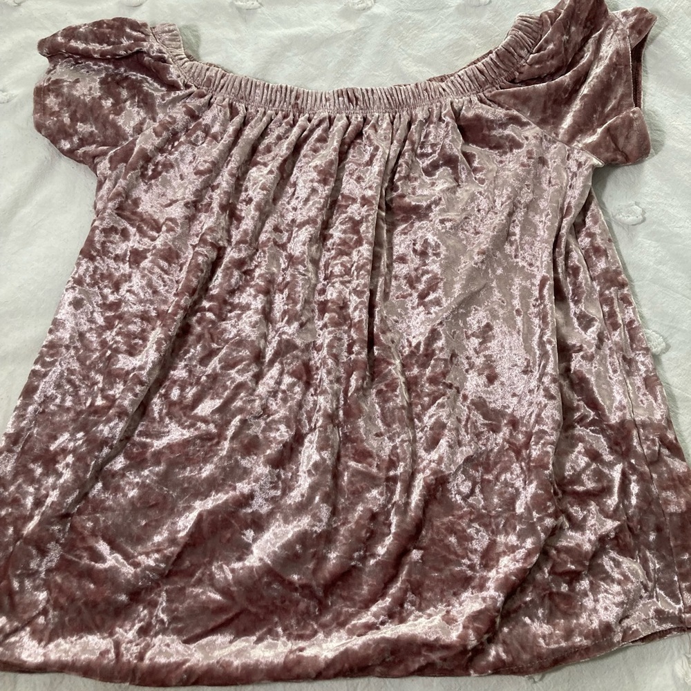Velvet Offshoulder top